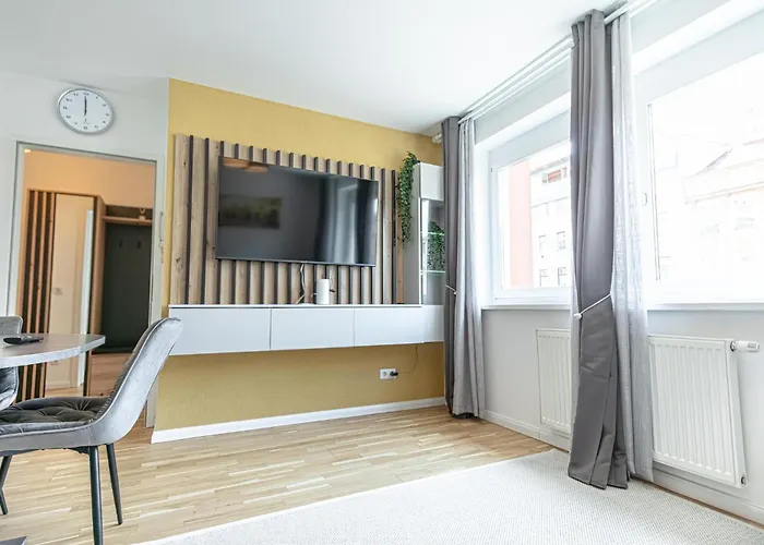 Apartman Chic 1br & 1lr Only 9 Min To Center, King Bed, Metro Access